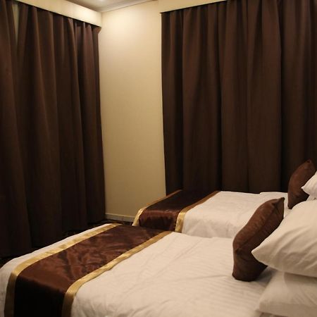 Ewaan Alnagaa Aparthotel Jeddah Ngoại thất bức ảnh