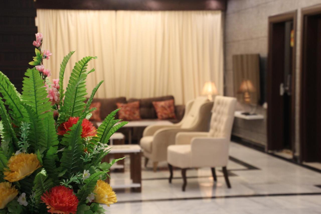 Ewaan Alnagaa Aparthotel Jeddah Ngoại thất bức ảnh