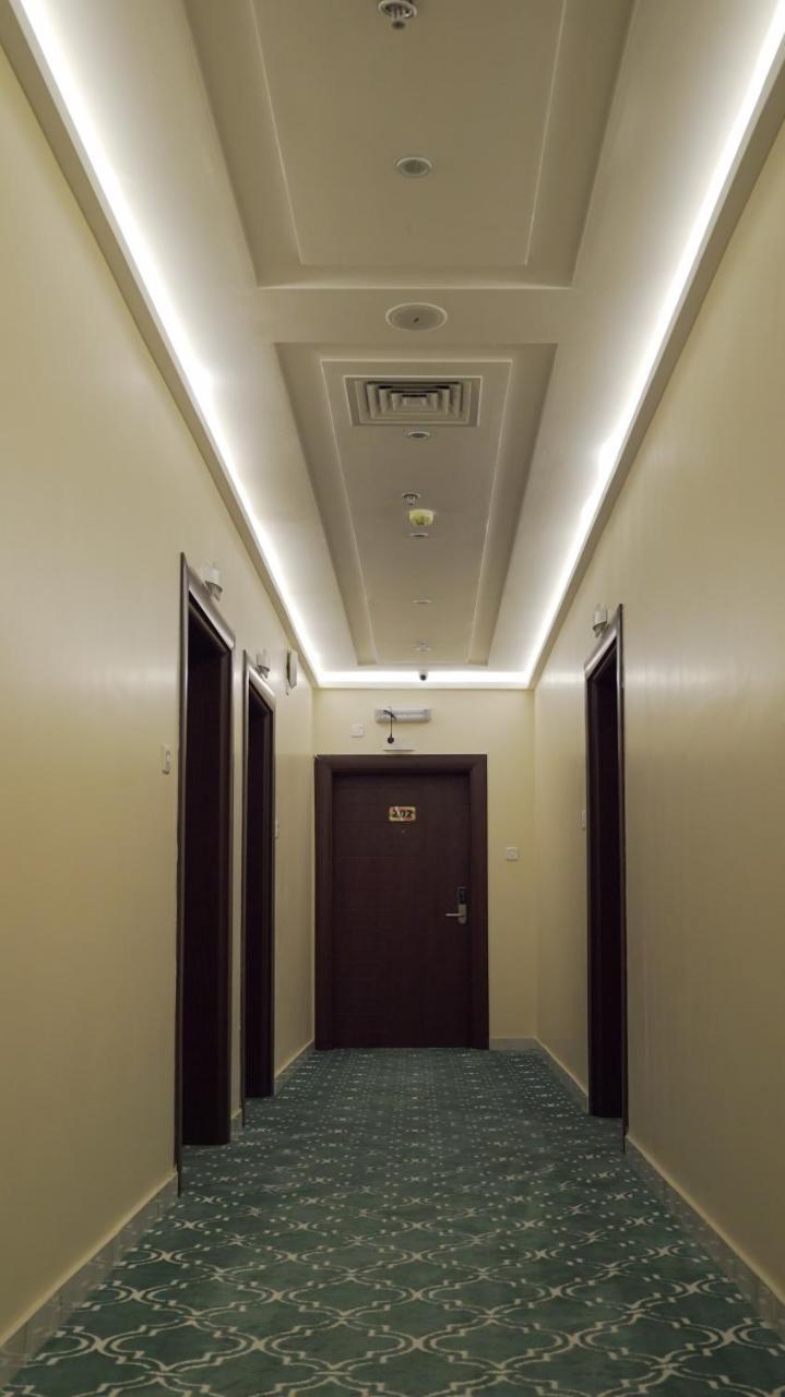 Ewaan Alnagaa Aparthotel Jeddah Ngoại thất bức ảnh